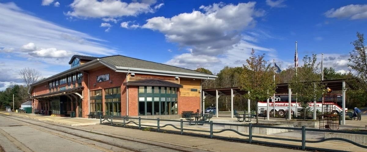 Top 10 Hotels near Saratoga Springs Station