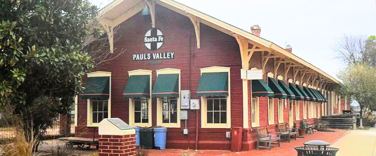 Amtrak Station Near Ada Airport  – ADH