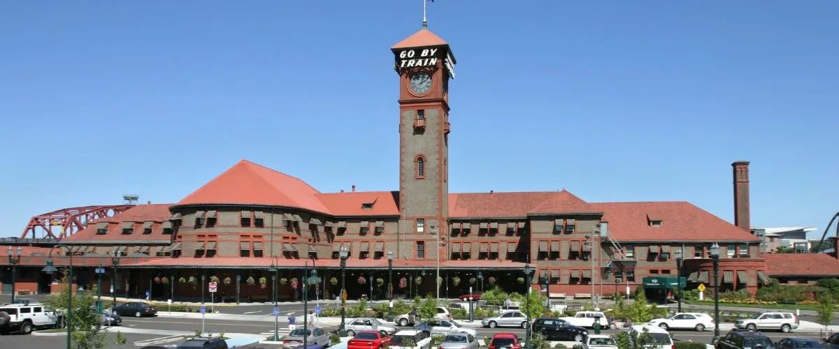 Top 10 Hotels near Portland Union Station